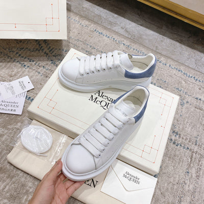 Sneakers & Shoes