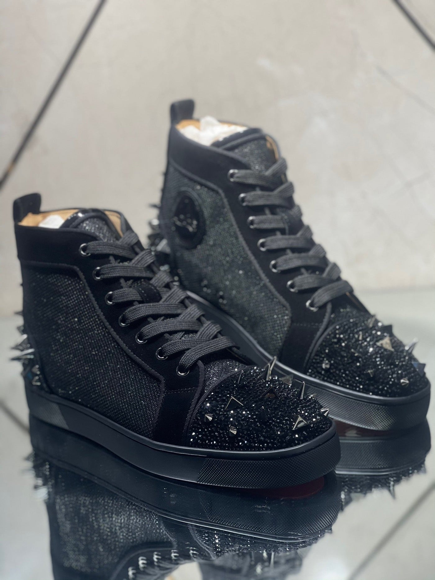 Sneakers & Shoes