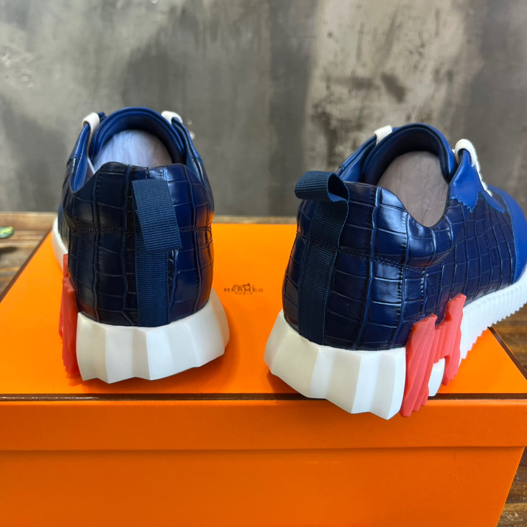 HERM Sneakers