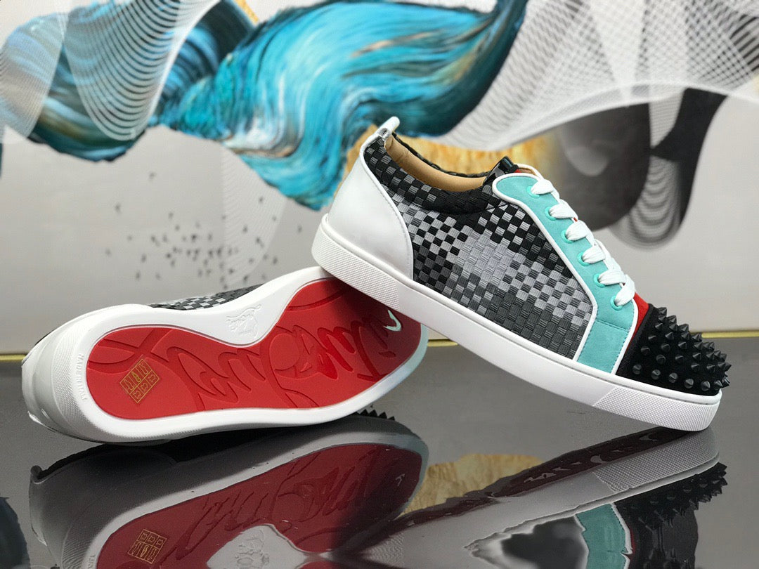 Sneakers & Shoes