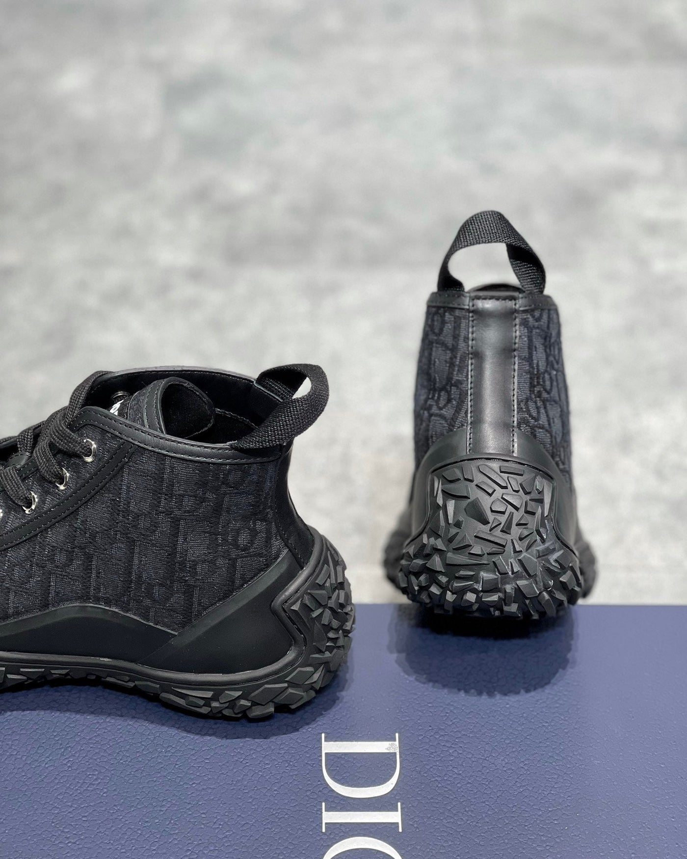 DIO Sneakers