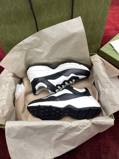Sneakers & Shoes