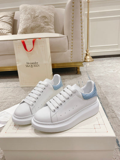 Sneakers & Shoes