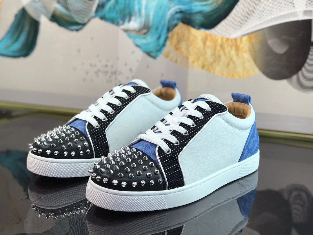 Sneakers & Shoes