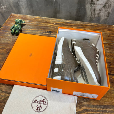 HERM Sneakers