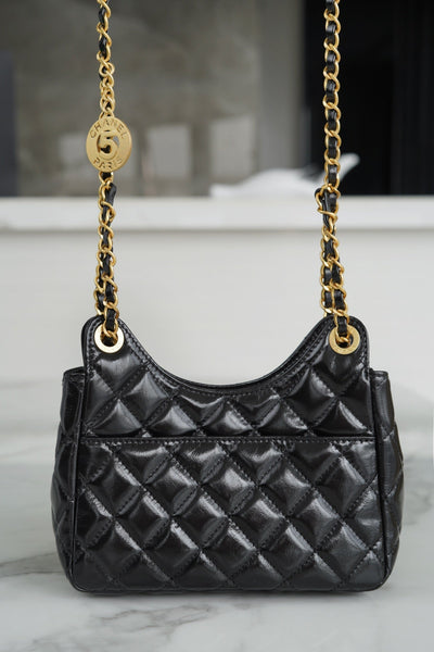 CHA 23C Hobo bag (small)