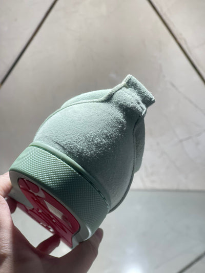 Sneakers & Shoes