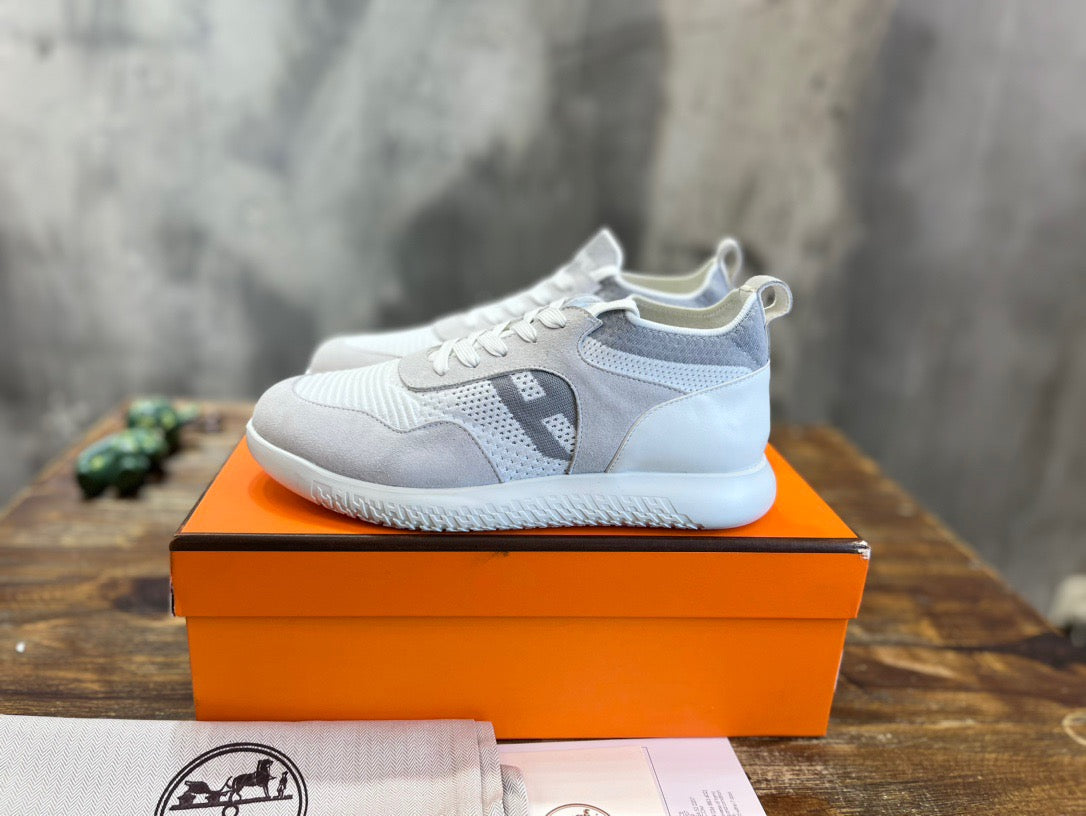 HERM Sneakers