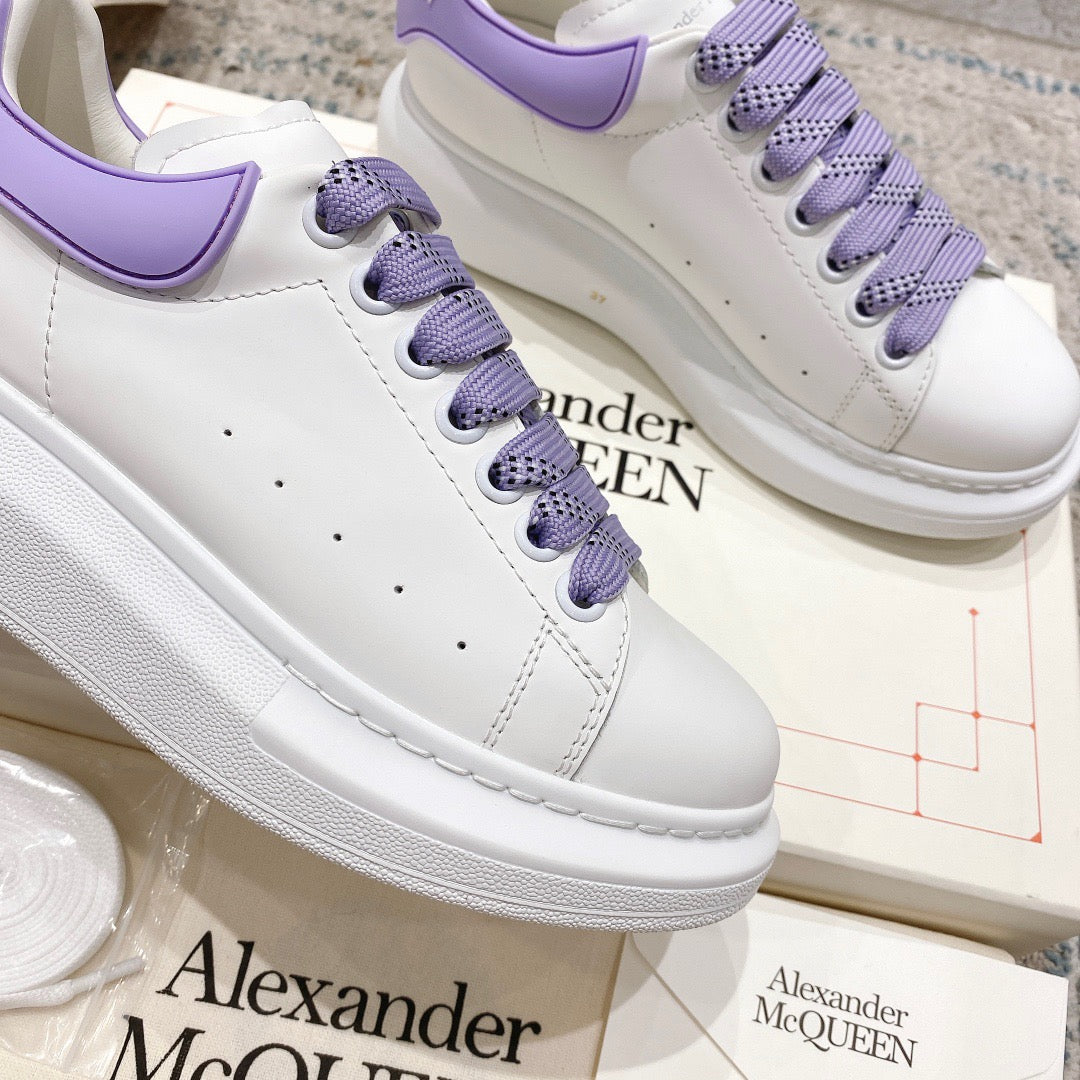 Sneakers & Shoes