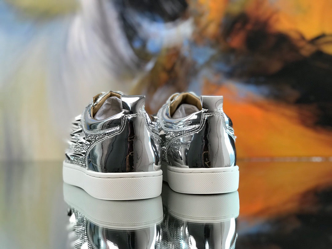 Sneakers & Shoes