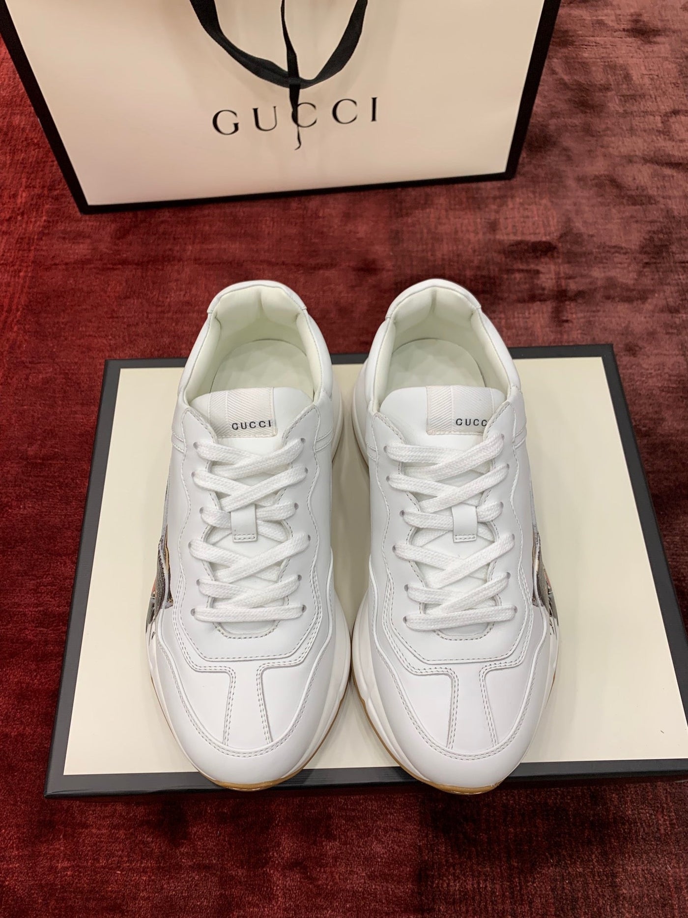 Sneakers & Shoes