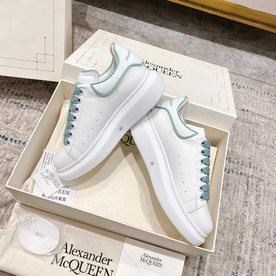 Sneakers & Shoes