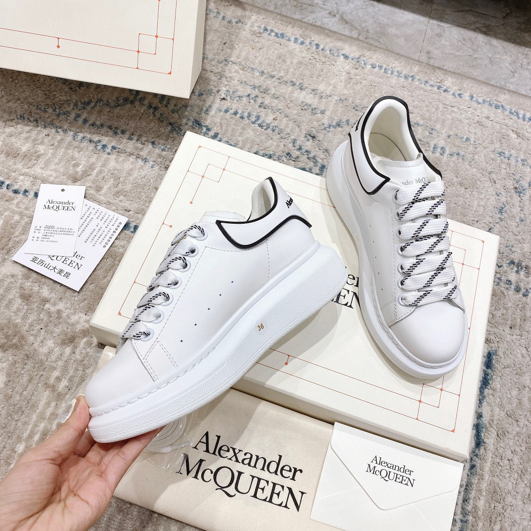 Sneakers & Shoes