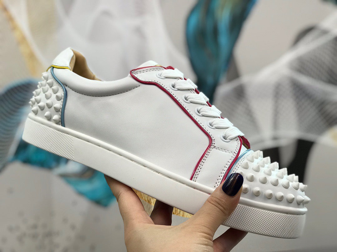 Sneakers & Shoes