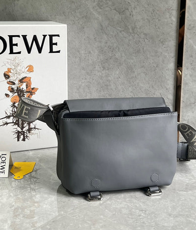LO Messenger Bag