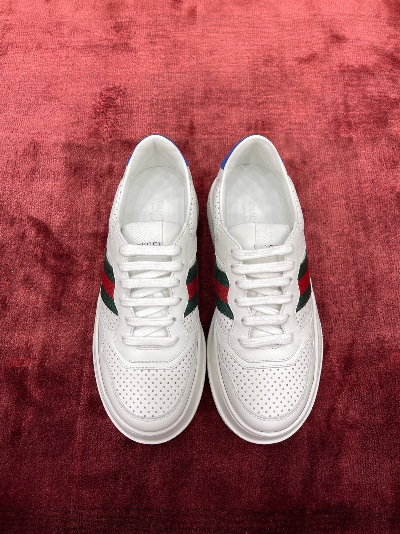 Sneakers & Shoes
