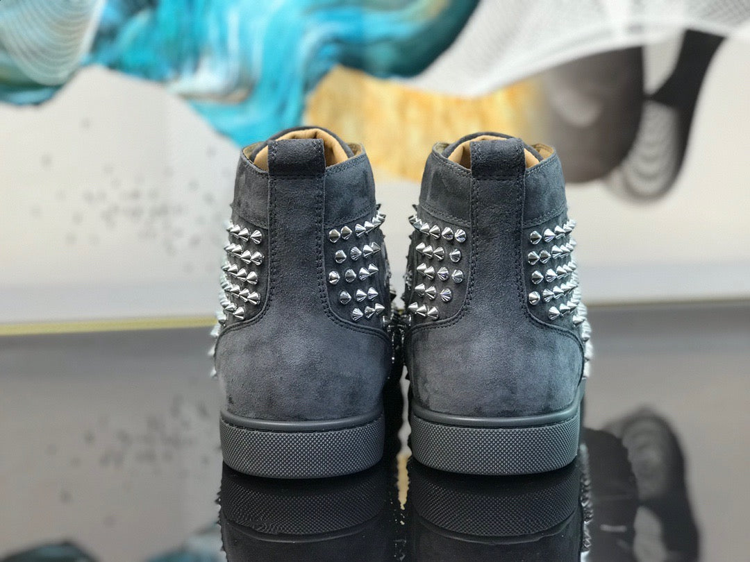 Sneakers & Shoes
