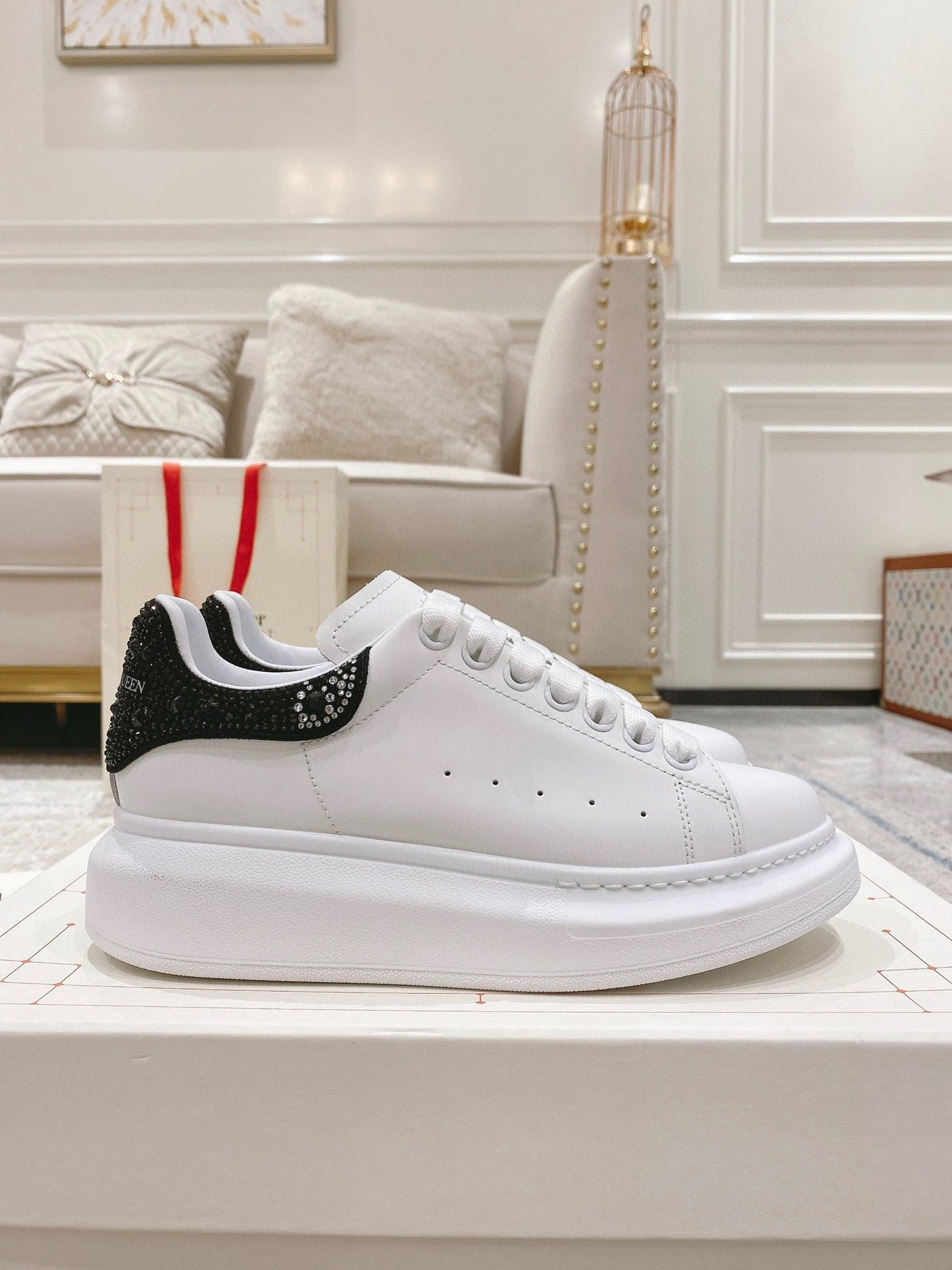 Sneakers & Shoes