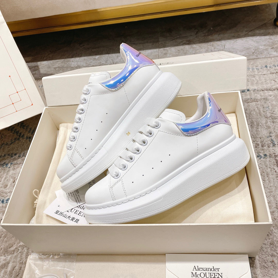 Sneakers & Shoes