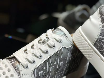 Sneakers & Shoes