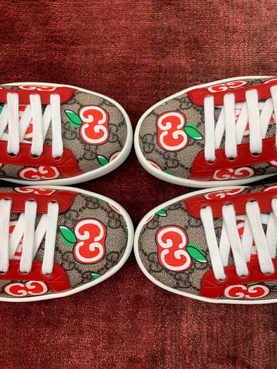 Sneakers & Shoes