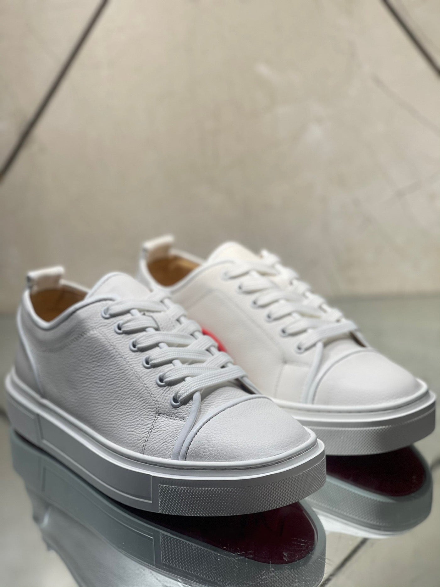 Sneakers & Shoes