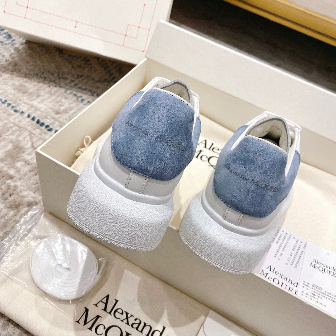 Sneakers & Shoes