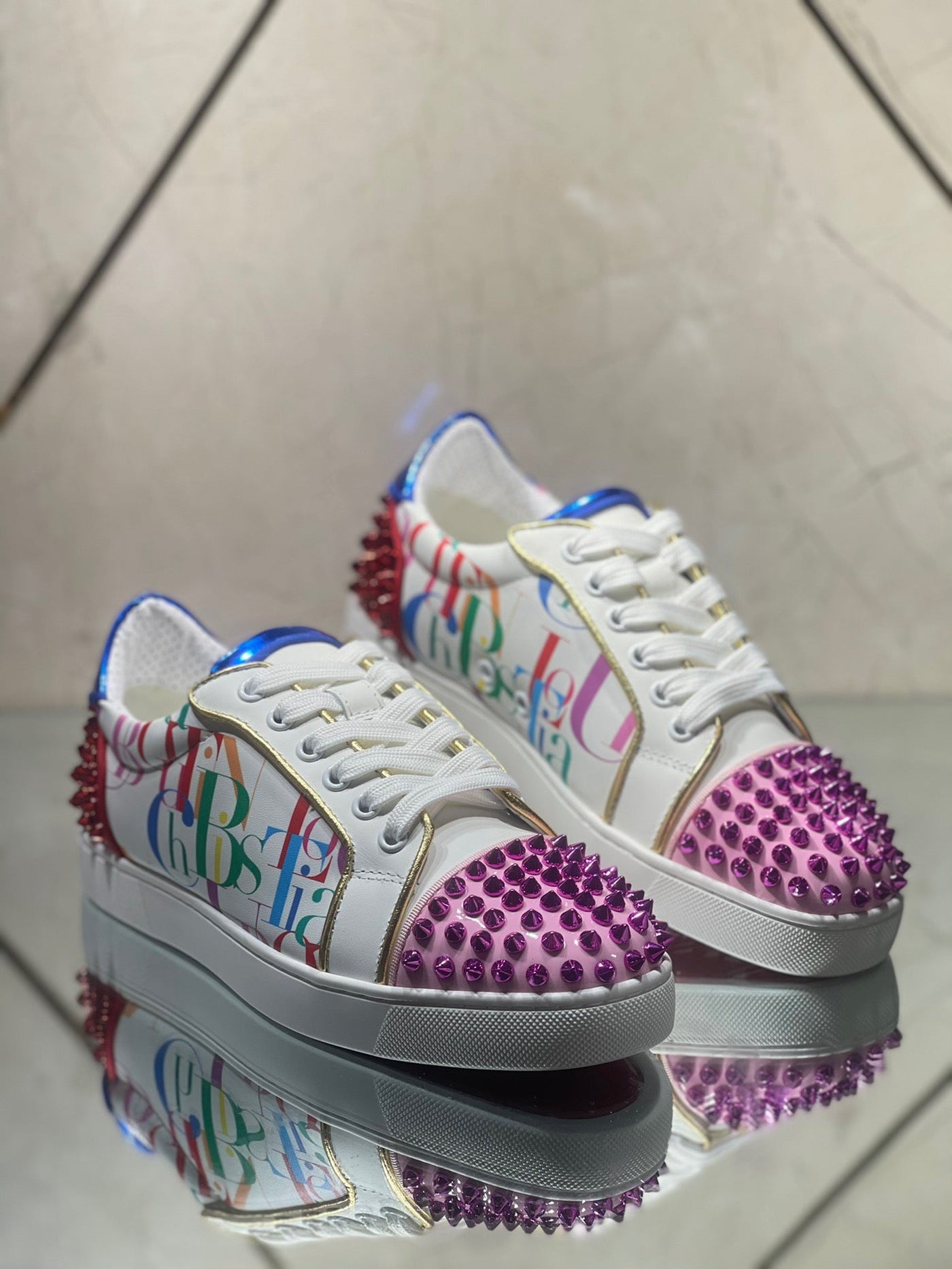 Sneakers & Shoes