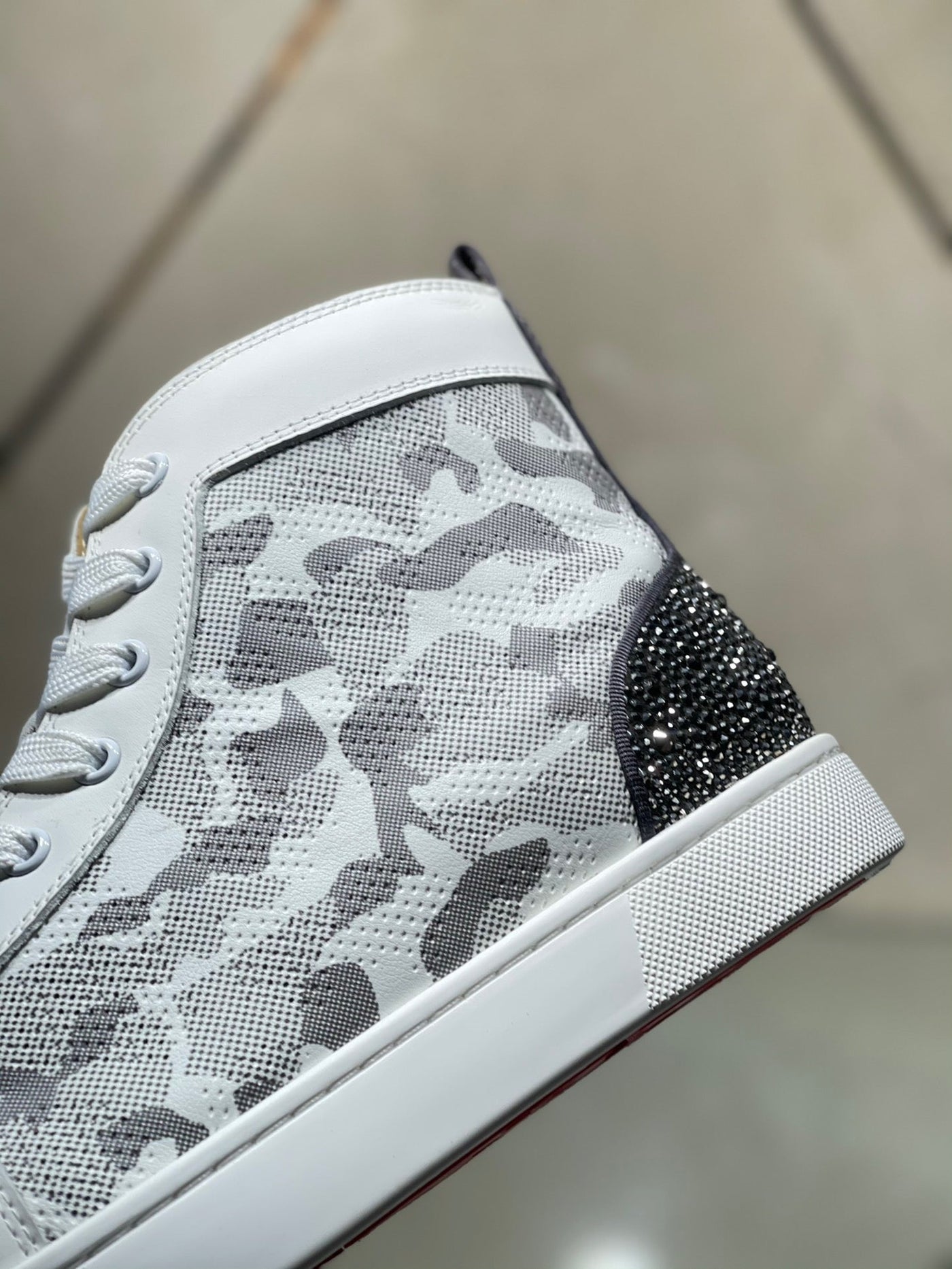 Sneakers & Shoes