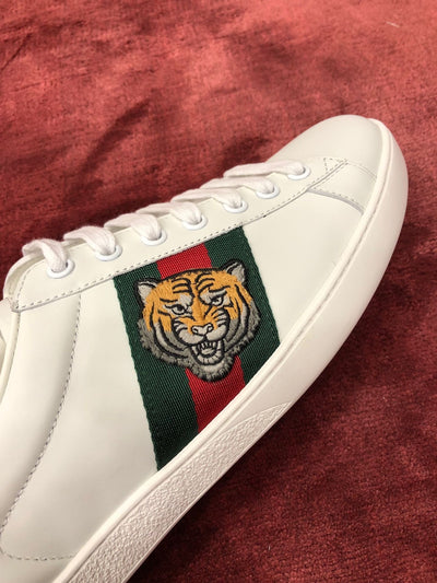 Sneakers & Shoes