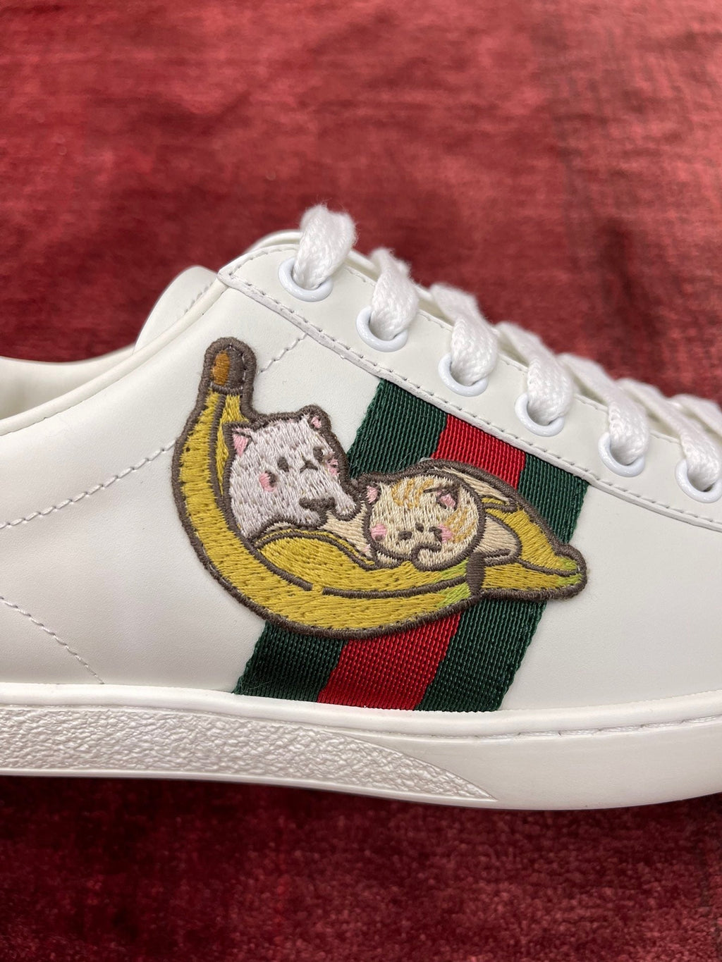 Sneakers & Shoes