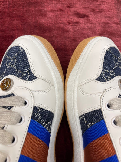 Sneakers & Shoes