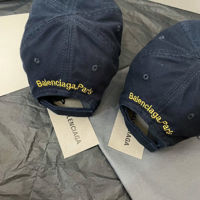 Caps
