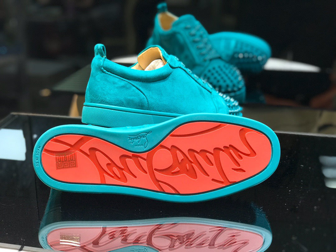 Sneakers & Shoes