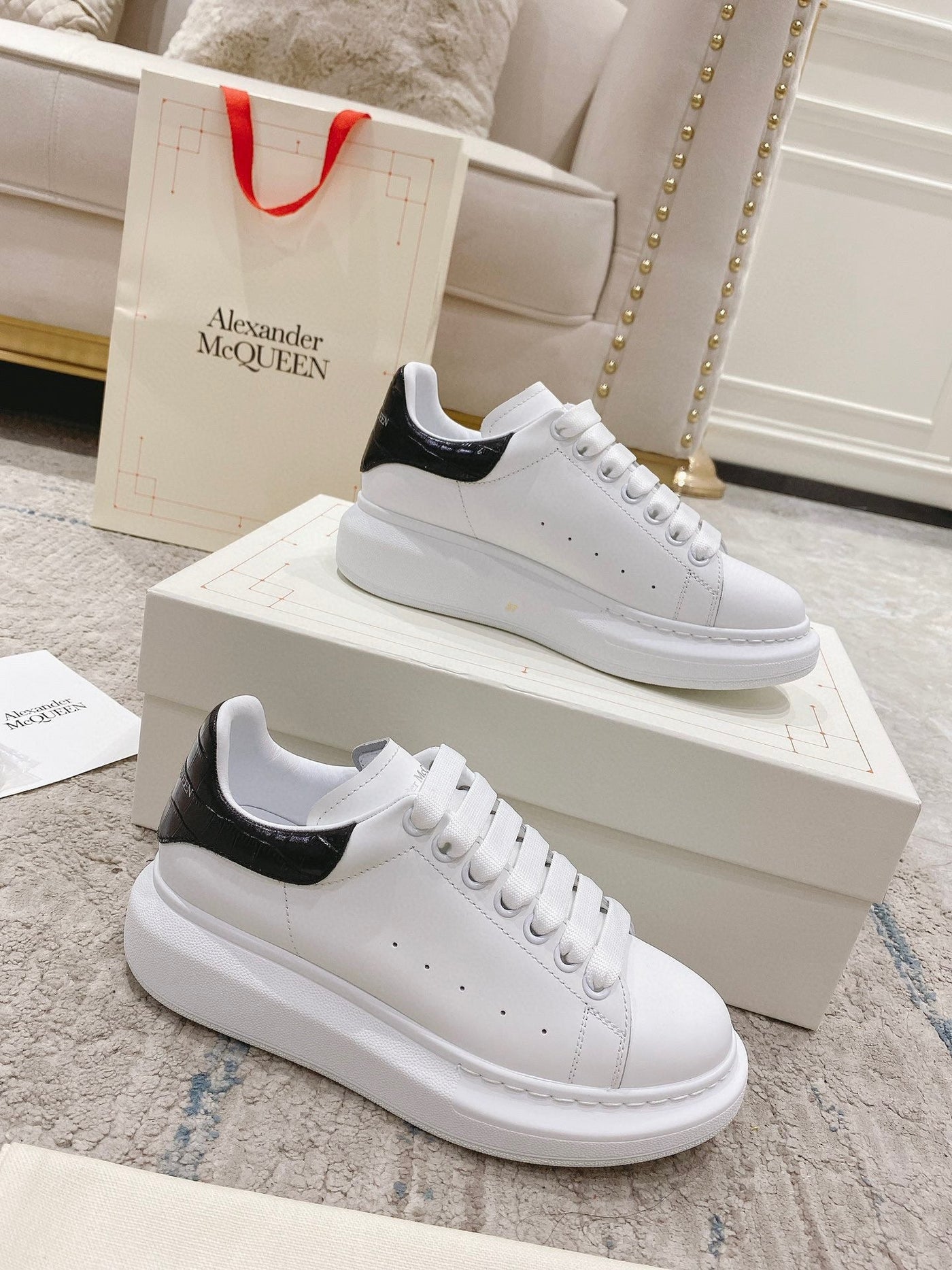 Sneakers & Shoes
