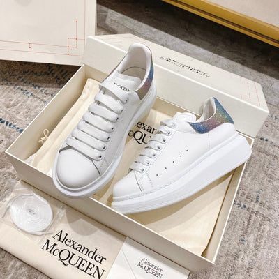 Sneakers & Shoes