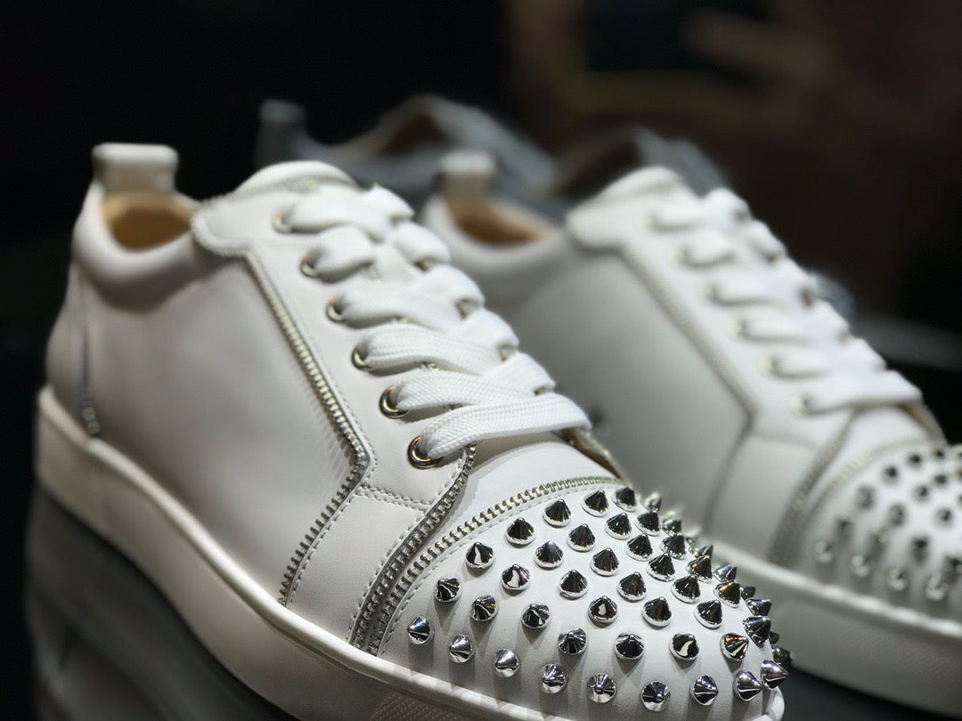 Sneakers & Shoes