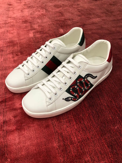 Sneakers & Shoes