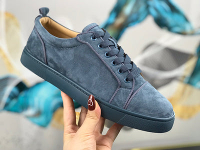 Sneakers & Shoes