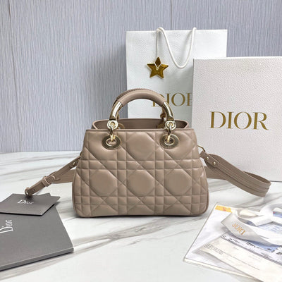 DIO handbag