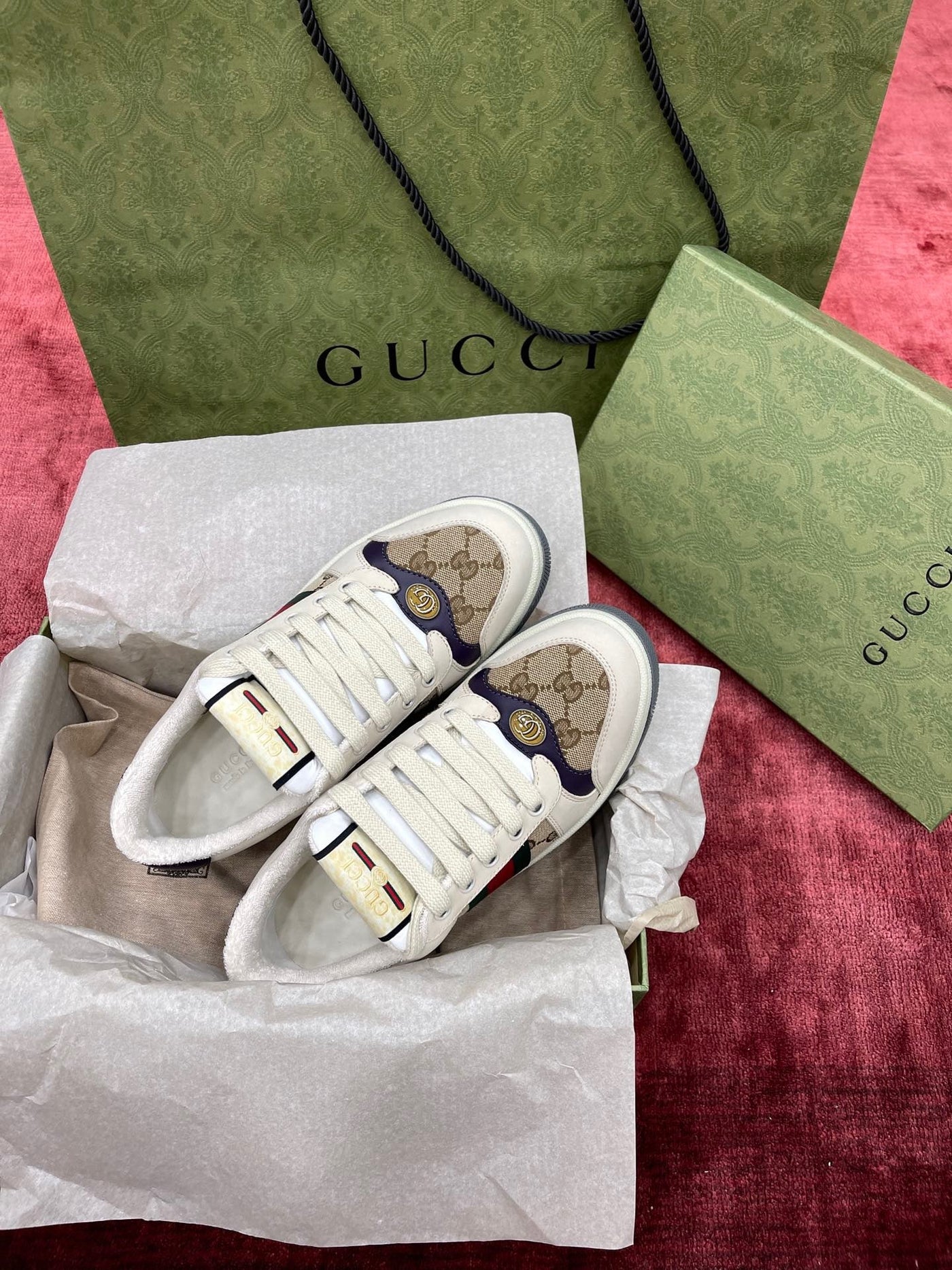 Sneakers & Shoes