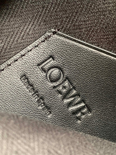 LO Sling Bag