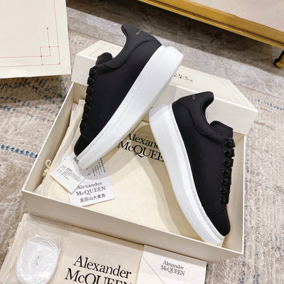 Sneakers & Shoes