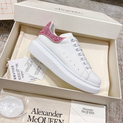 Sneakers & Shoes