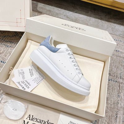 Sneakers & Shoes