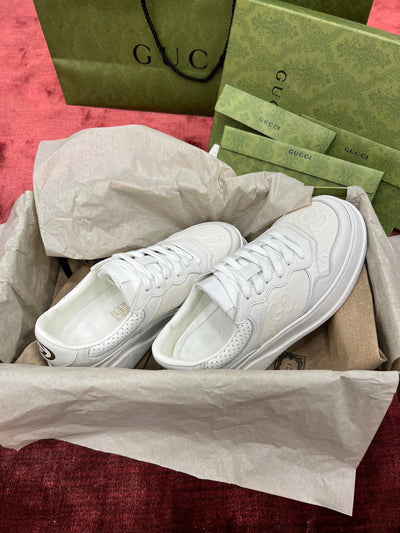 Sneakers & Shoes