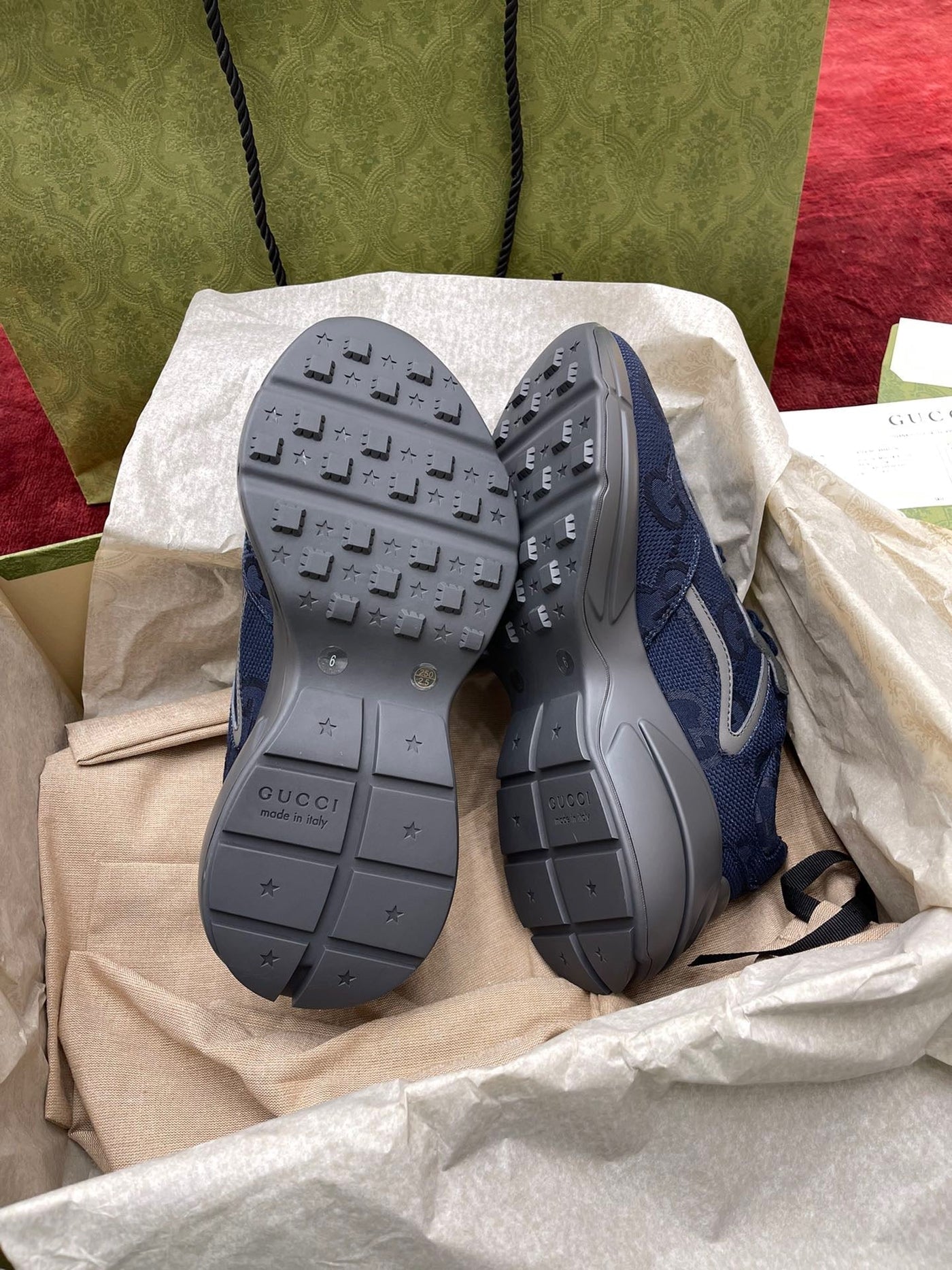 Sneakers & Shoes