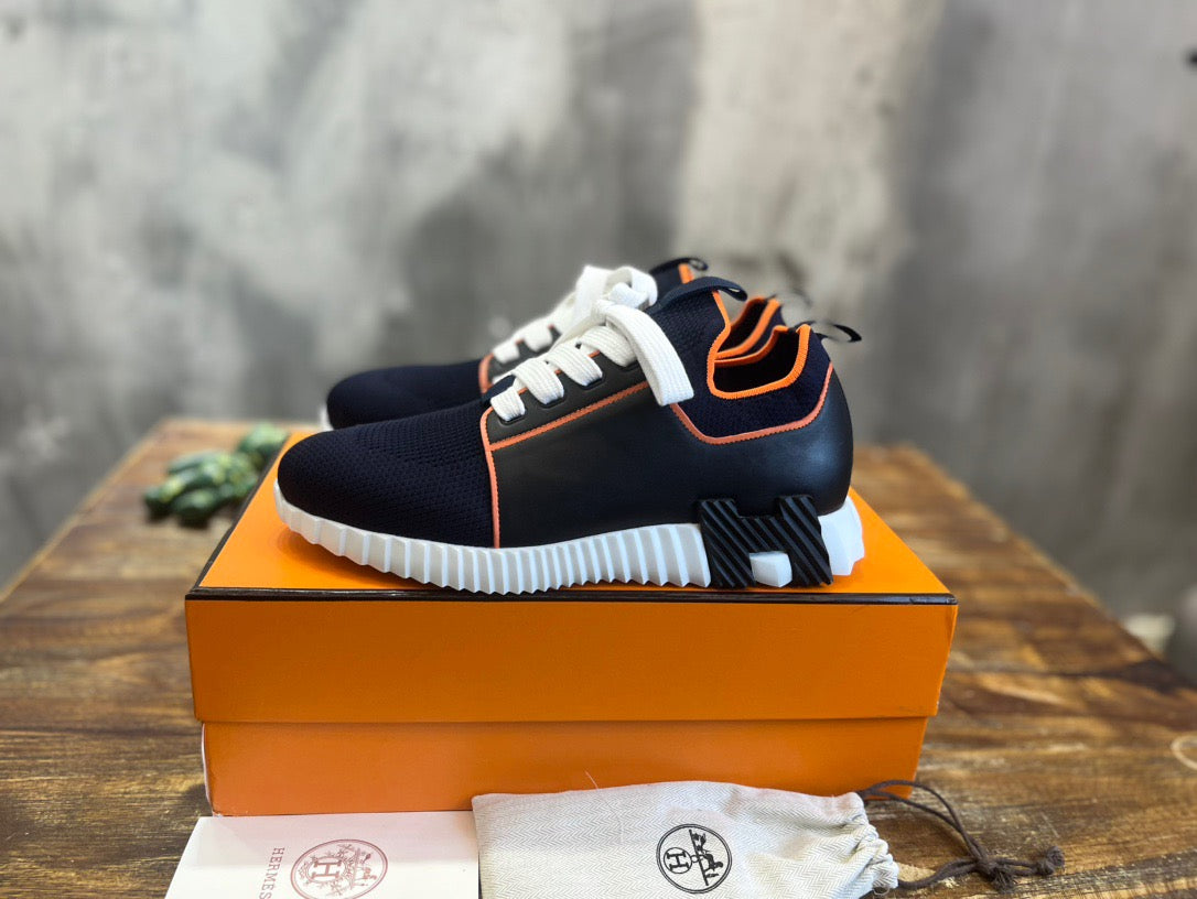 HERM Sneakers