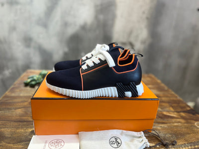 HERM Sneakers