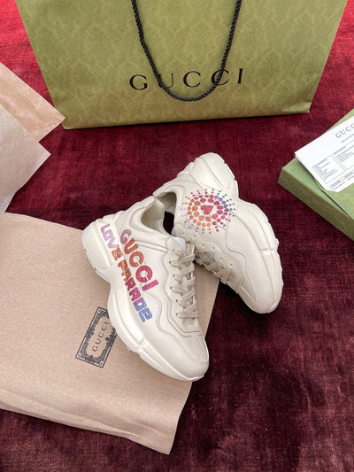 Sneakers & Shoes